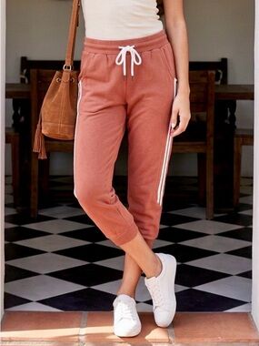 Casual Women's Rust Drawstring Capri Jogger Pants M